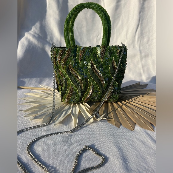 Viral Beaded Bag Handmade Green Sequin w/ Long Silver Chain Strap NWT - Picture 10 of 10